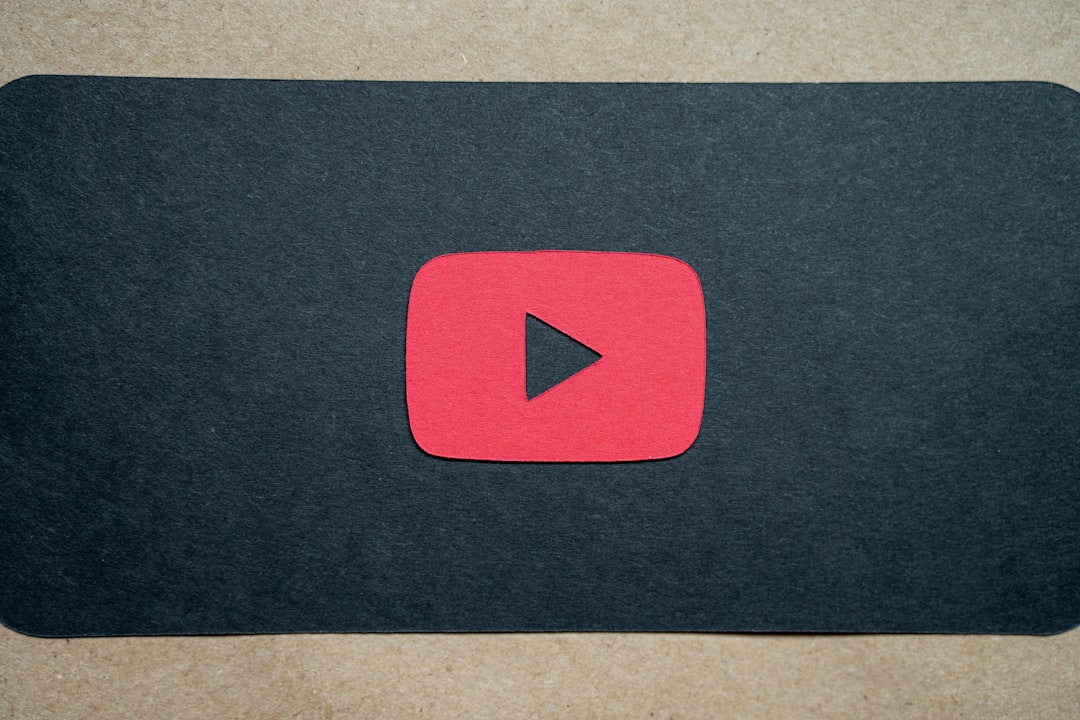 a-paper-cut-out-of-a-play-button-qktpzduvvoa